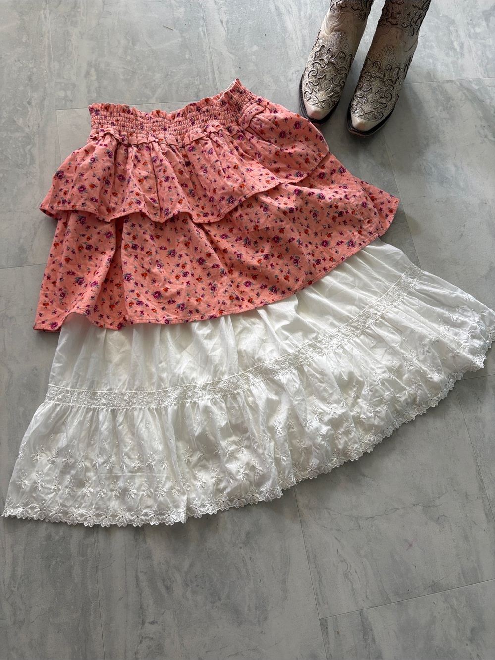 Western petticoat or lined skirt 3 Tier Eyelet/Lace Cotton Skirt white elast - Picture 8 of 11